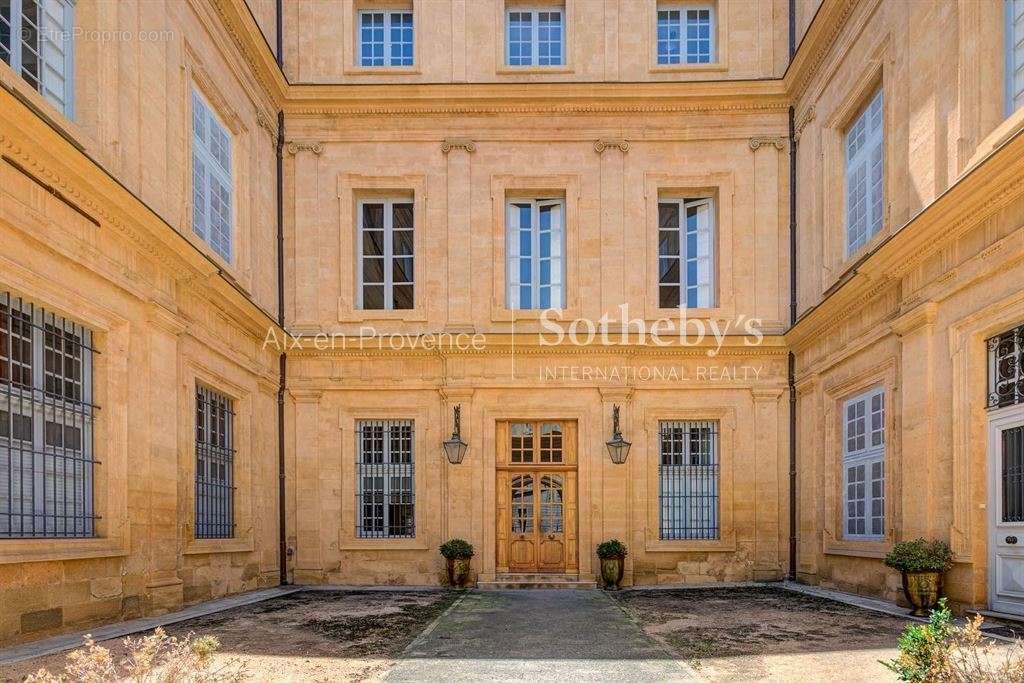 Appartement à AIX-EN-PROVENCE