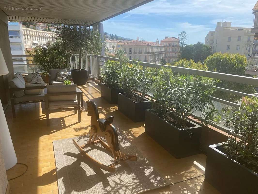 Appartement à MENTON