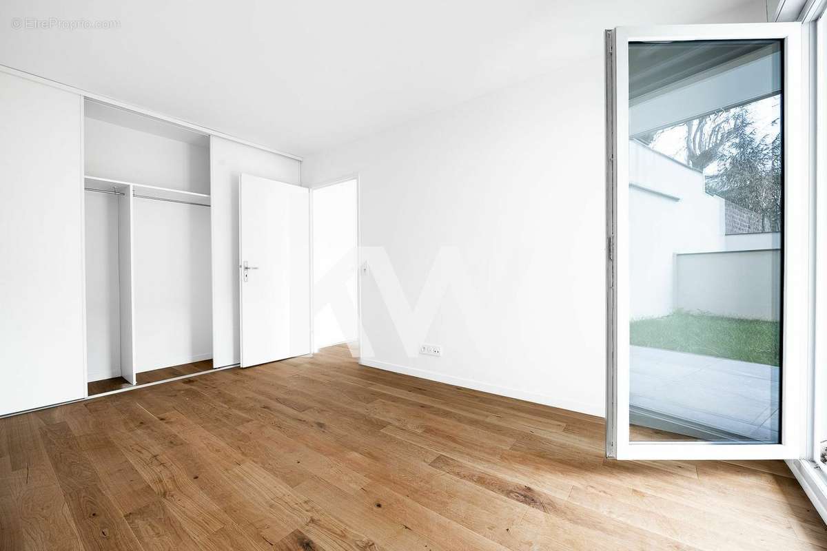 Appartement à ISSY-LES-MOULINEAUX