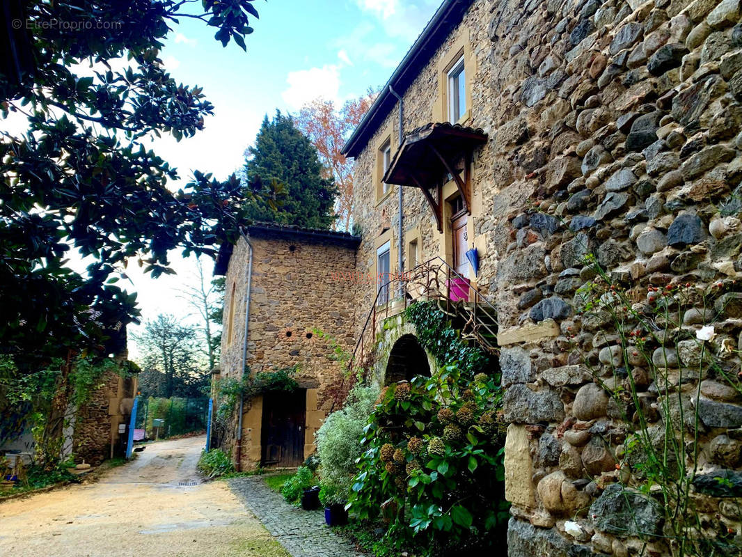 Maison à TOURNON-SUR-RHONE