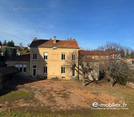 Maison à SAINT-ALBAN-LES-EAUX