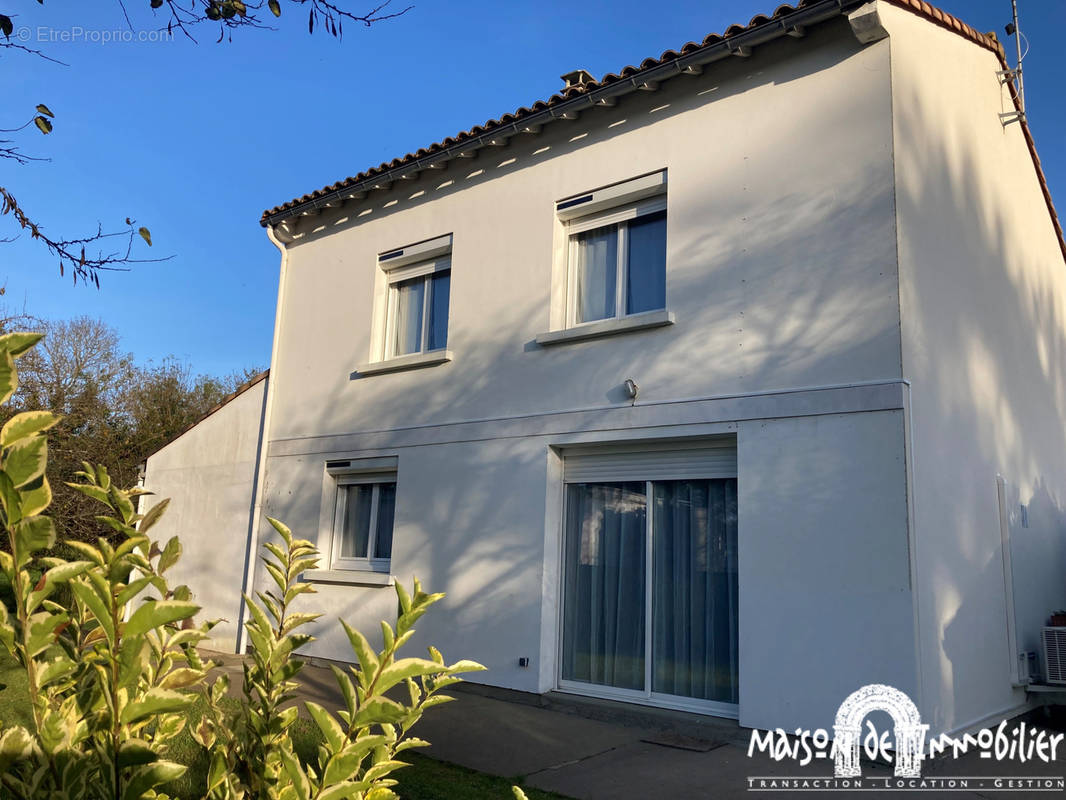 Maison à MESCHERS-SUR-GIRONDE