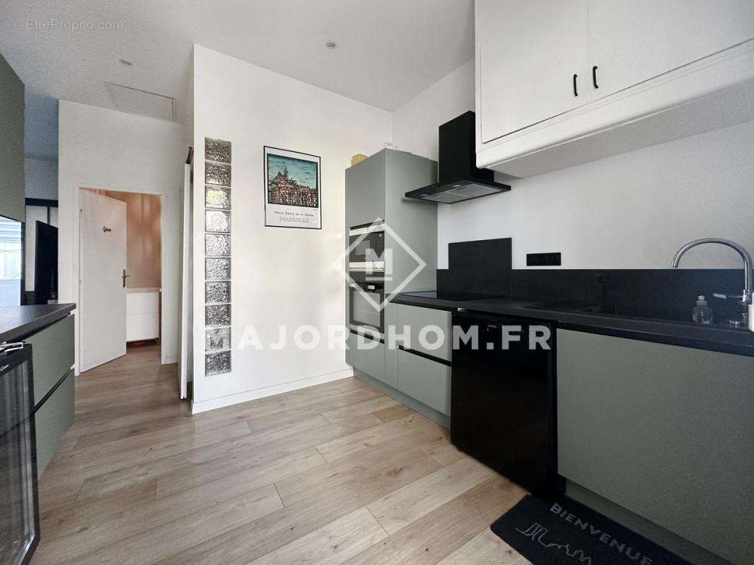 Appartement à MARSEILLE-16E