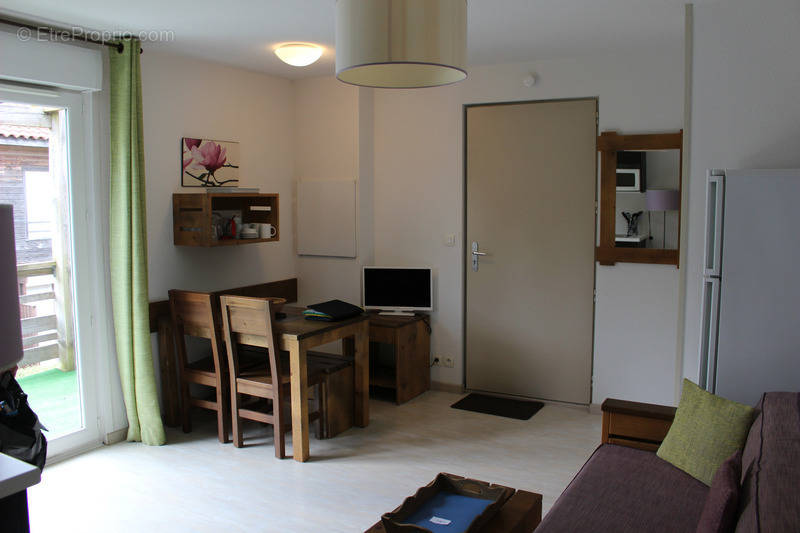 Appartement à AUREILHAN