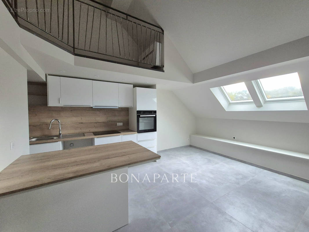 Appartement à GROISY