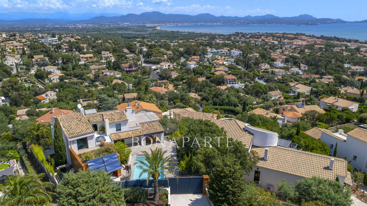 Maison à FREJUS