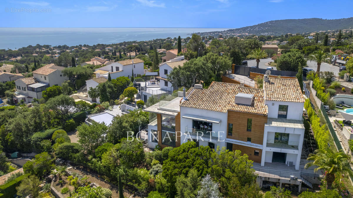 Maison à FREJUS