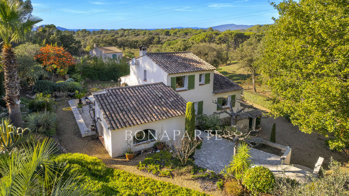 Maison à FREJUS