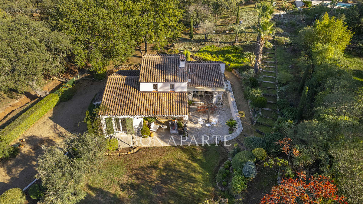 Maison à FREJUS