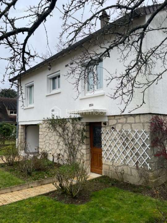 Maison à GOMETZ-LE-CHATEL