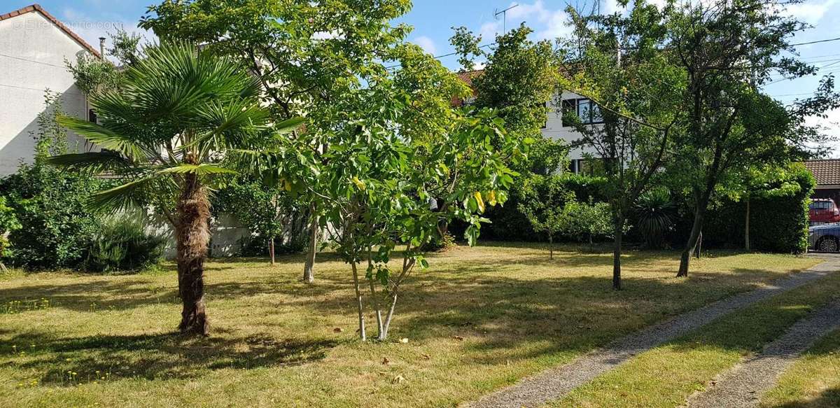 Maison à NEUILLY-PLAISANCE