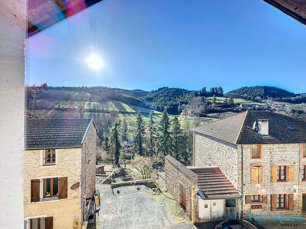 Appartement à VALSONNE