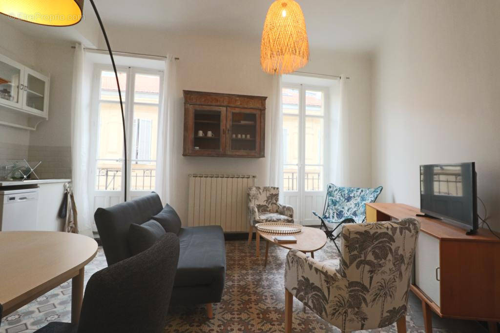 Appartement à MARSEILLE-2E