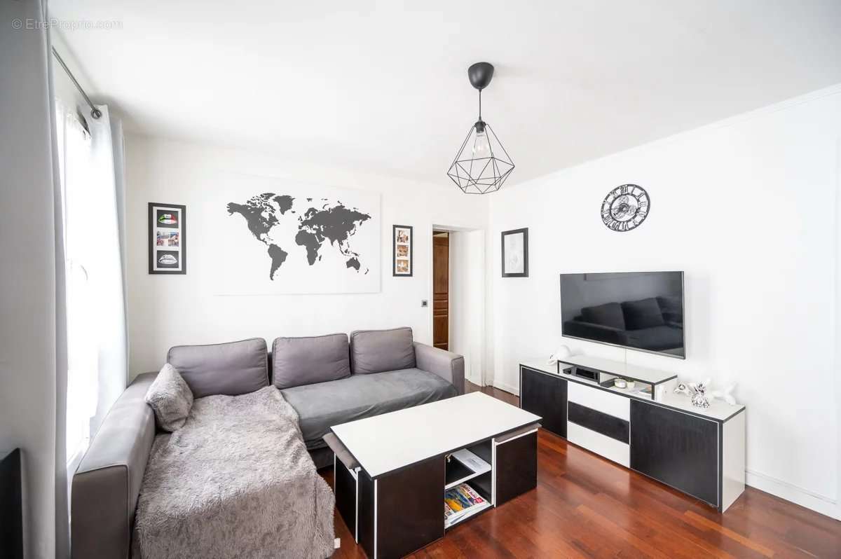 Appartement à LEVALLOIS-PERRET