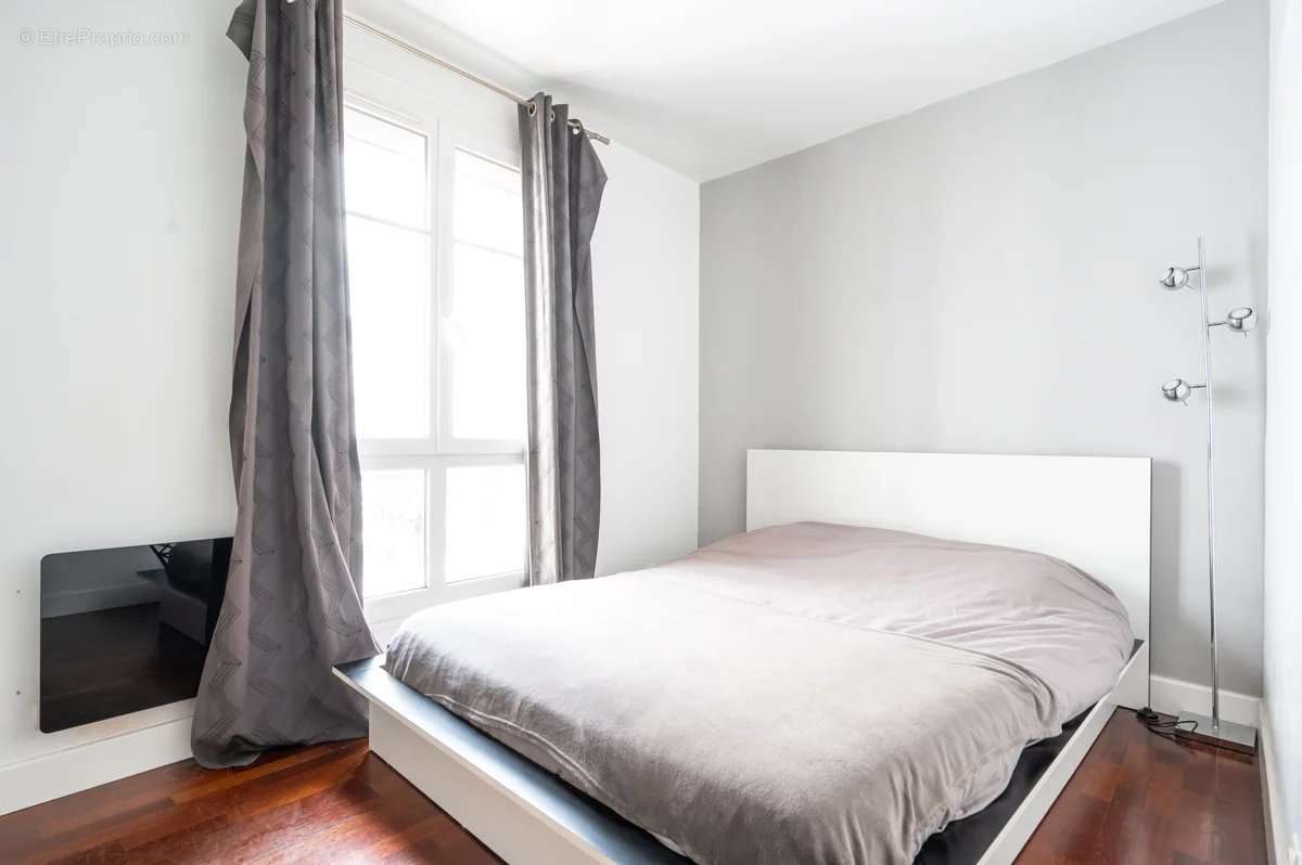 Appartement à LEVALLOIS-PERRET