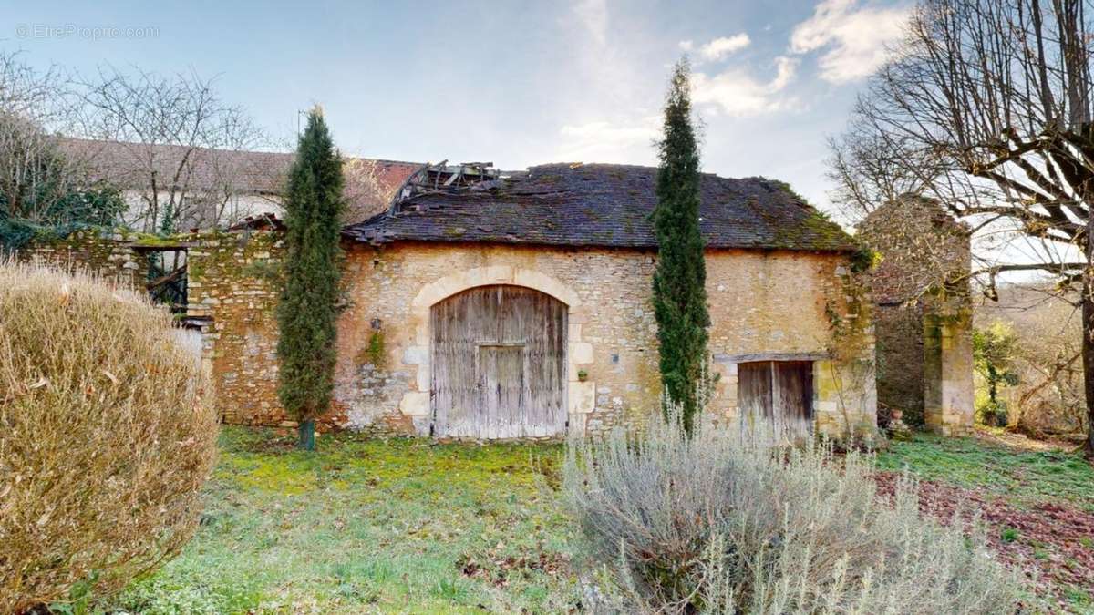 Charmant-ensemble-en-pierres-02062024_102554.jpg - Maison à SARLAT-LA-CANEDA