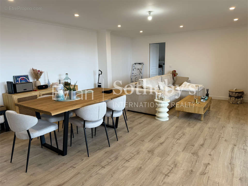 Appartement à EVIAN-LES-BAINS