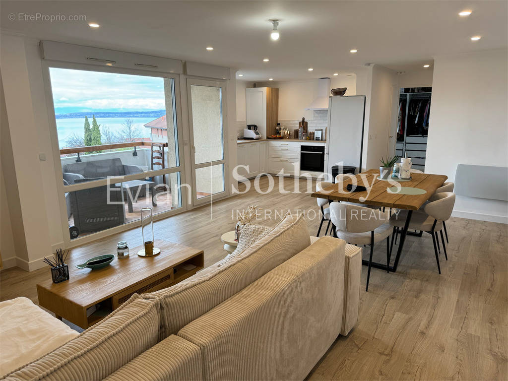 Appartement à EVIAN-LES-BAINS