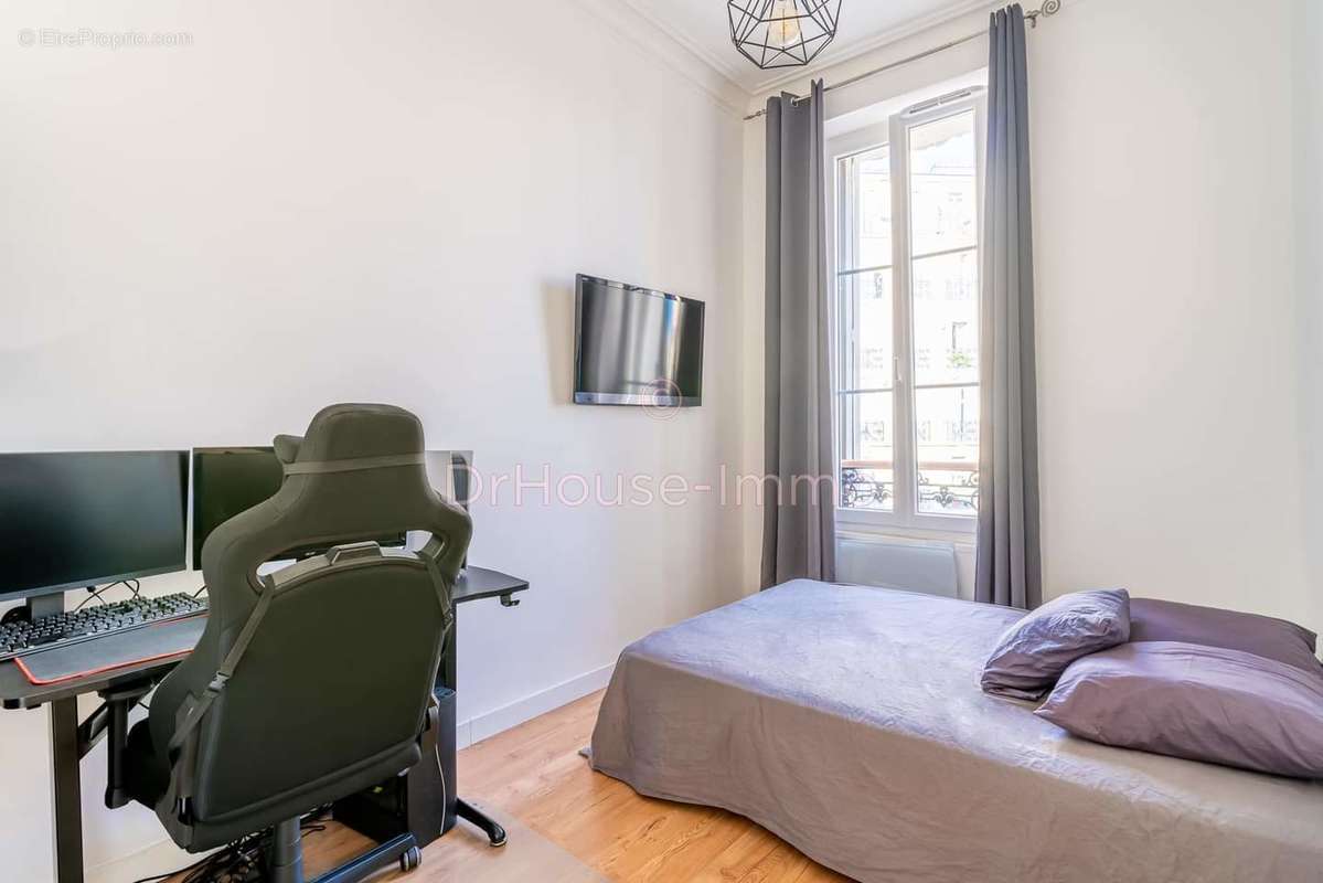 Appartement à MARSEILLE-2E