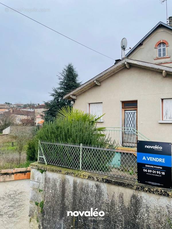 Maison à CHAUVIGNY