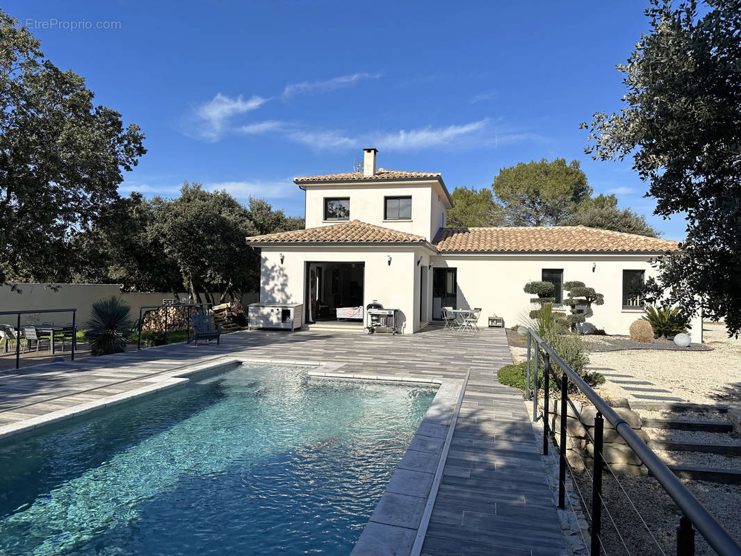 Maison à NIMES