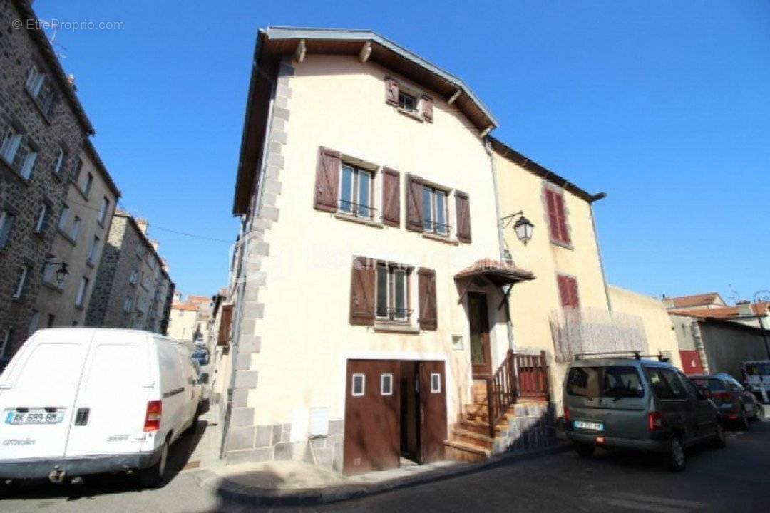 Maison à CLERMONT-FERRAND