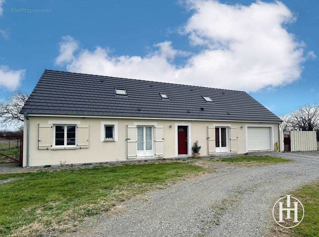 Maison à SAINT-AMAND-MONTROND