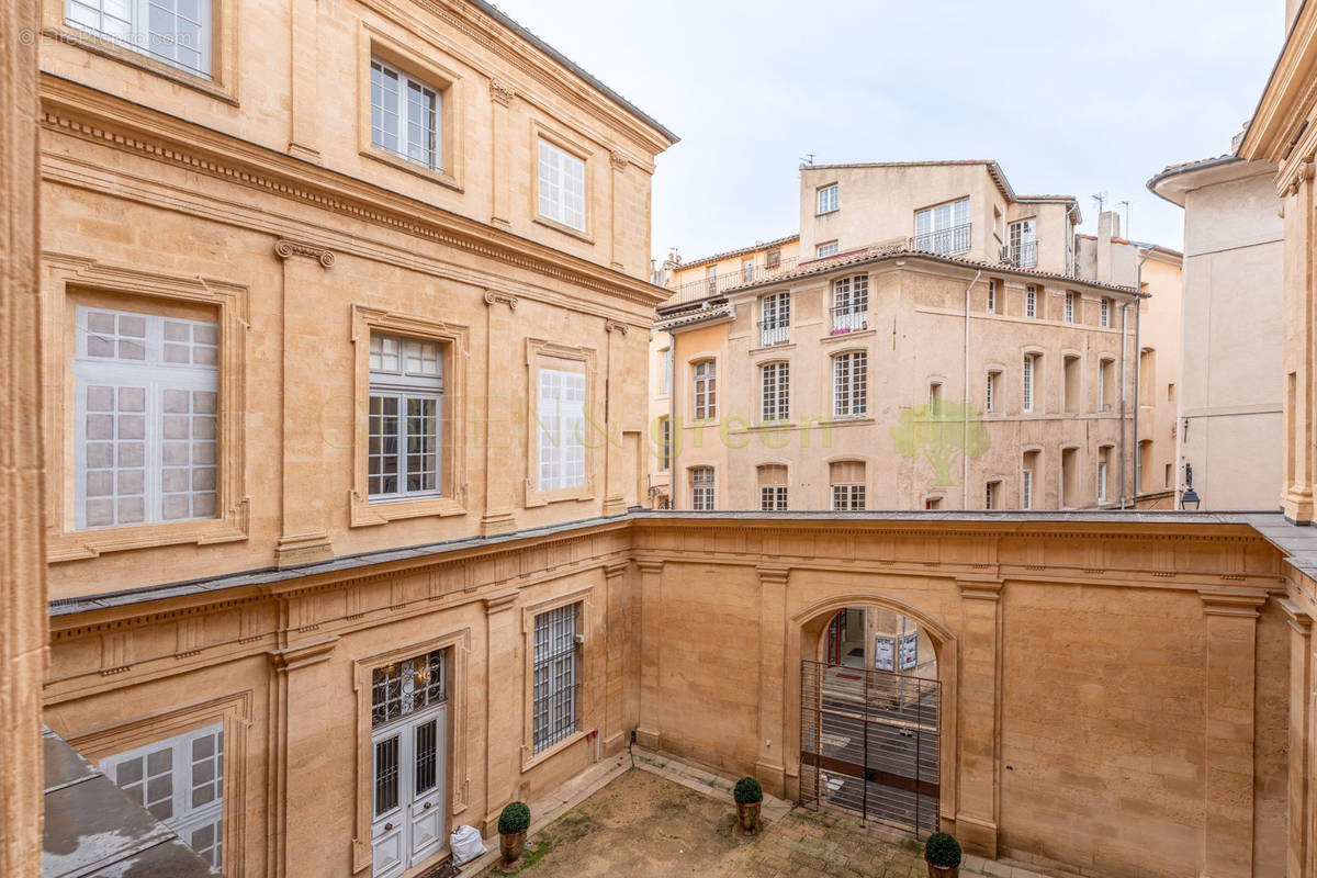 Appartement à AIX-EN-PROVENCE