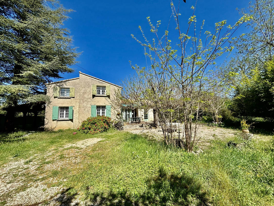 Maison à MALAUCENE