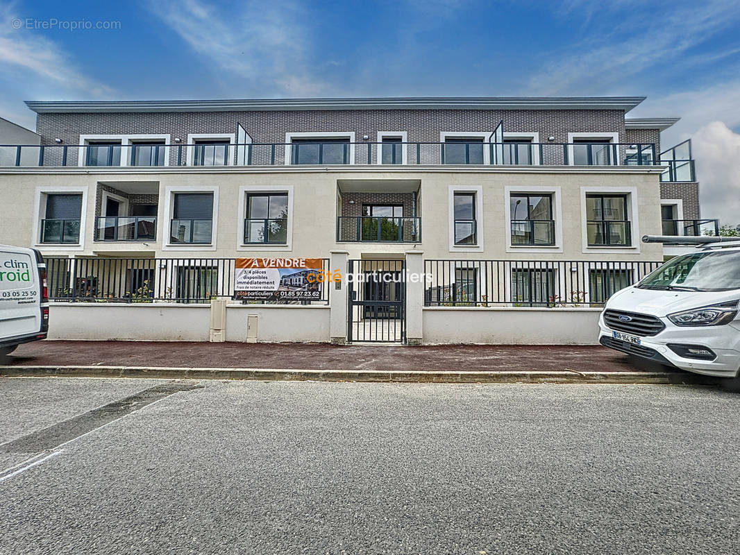 Appartement à SAINT-MAUR-DES-FOSSES