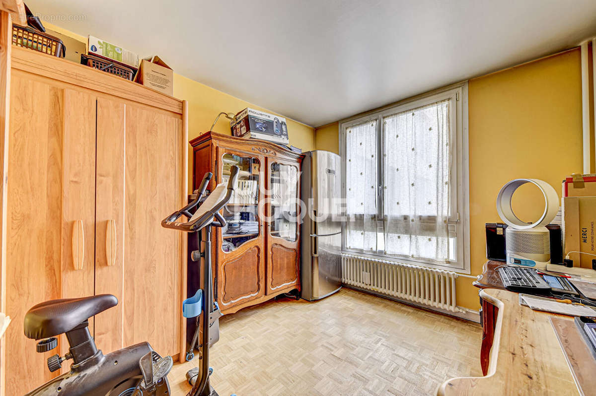 Appartement à PARIS-19E