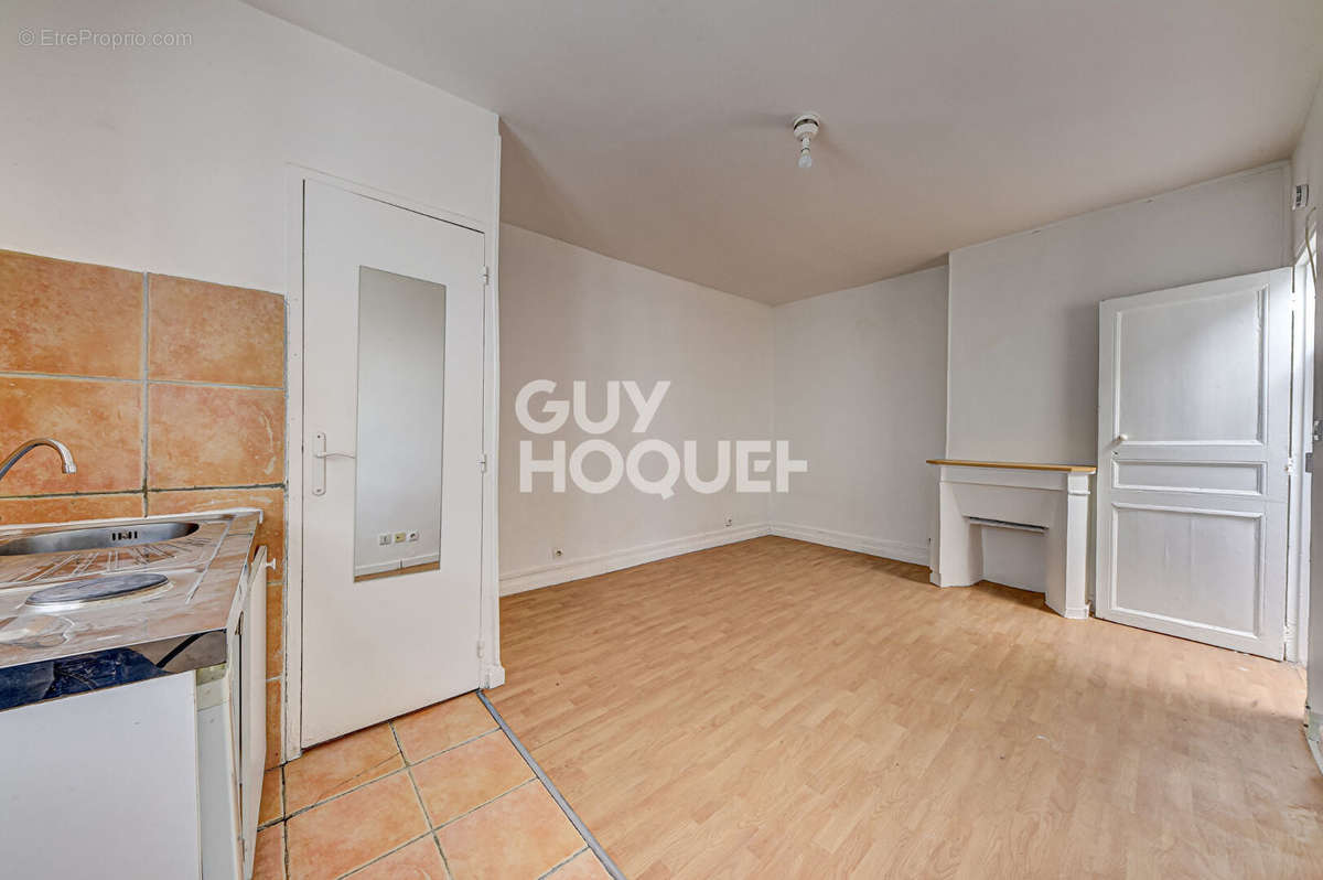 Appartement à PARIS-19E