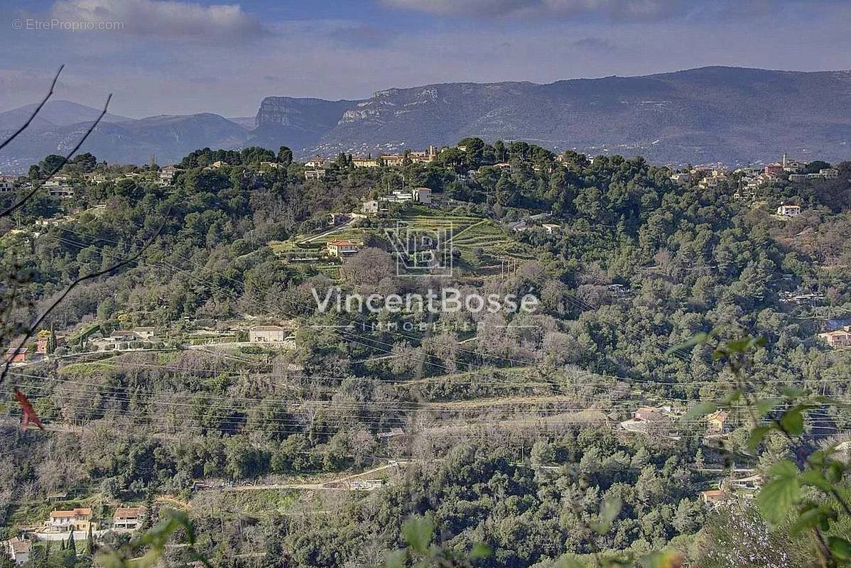 Terrain à NICE