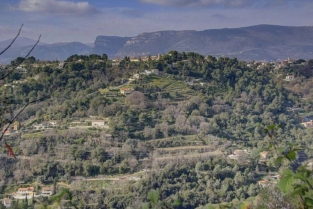 Terrain à NICE