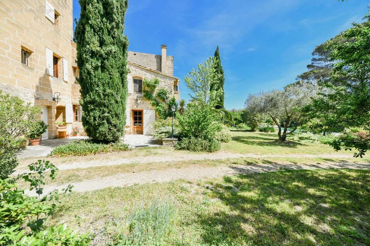 Maison à UZES