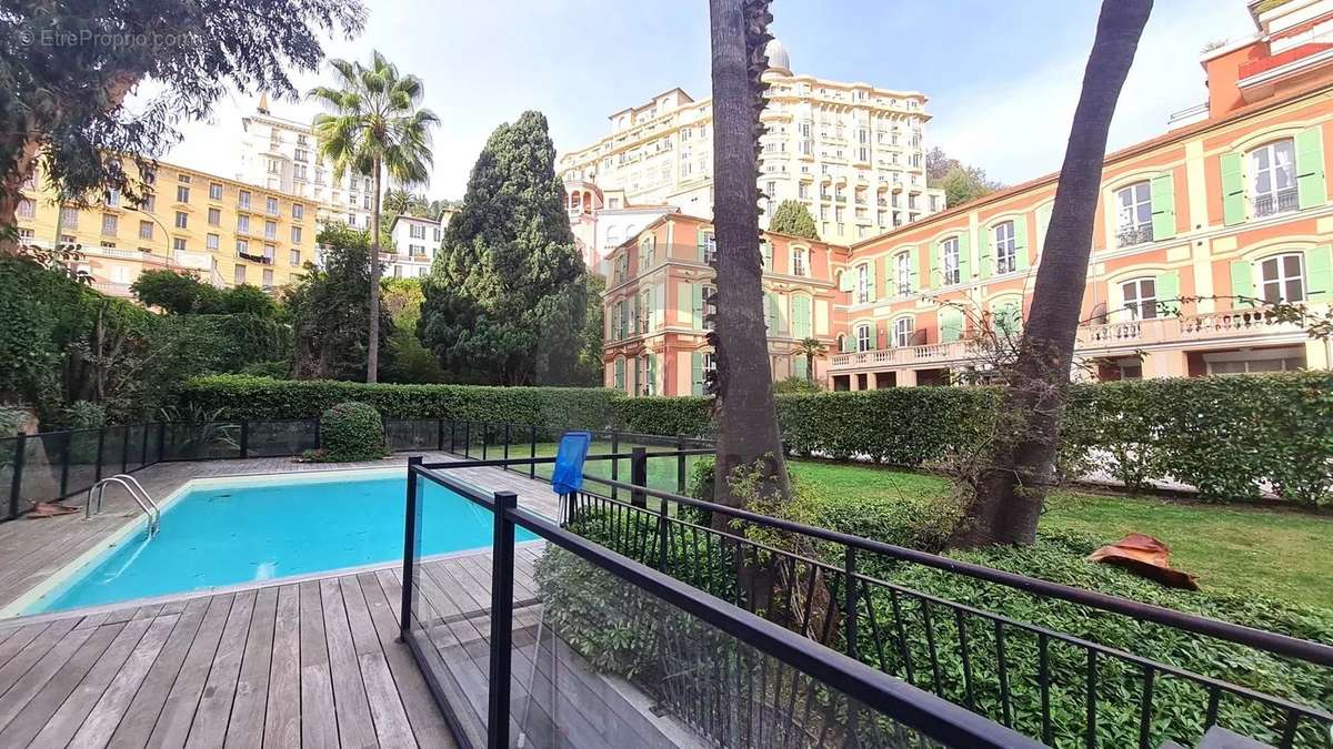 Appartement à MENTON