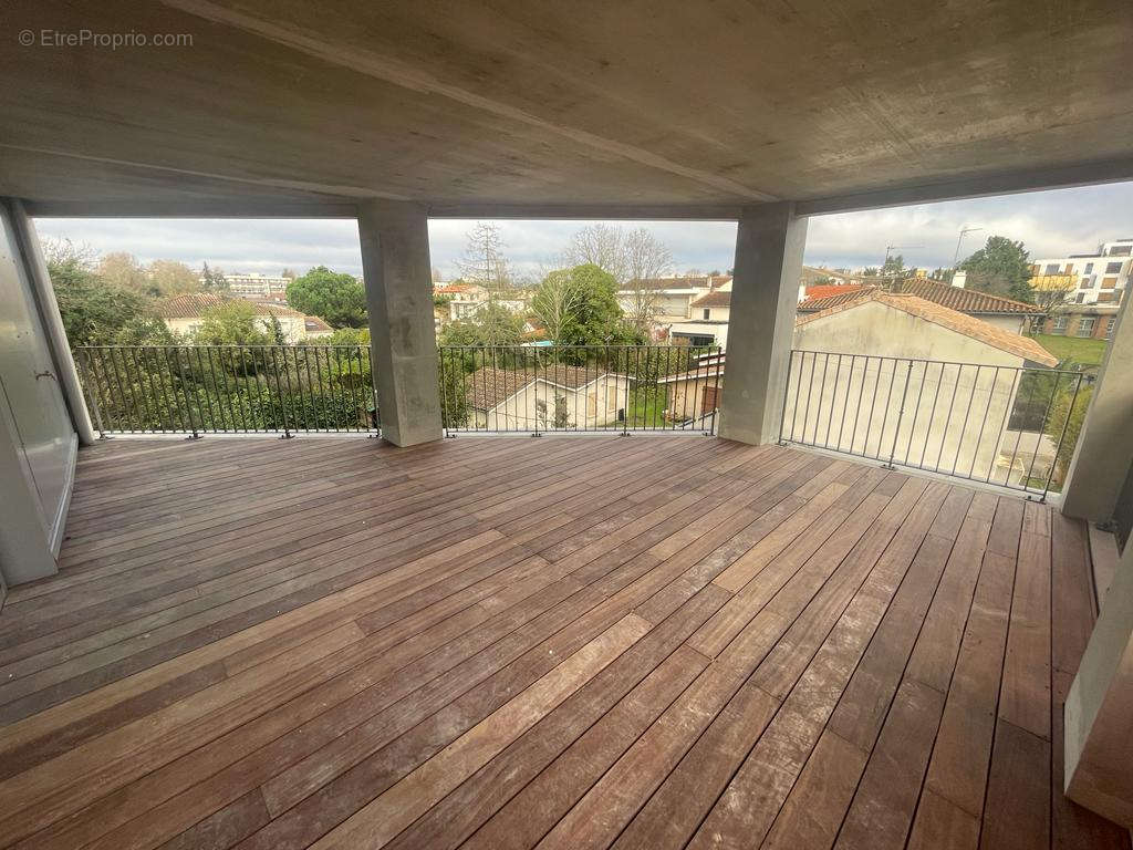 Appartement à BORDEAUX