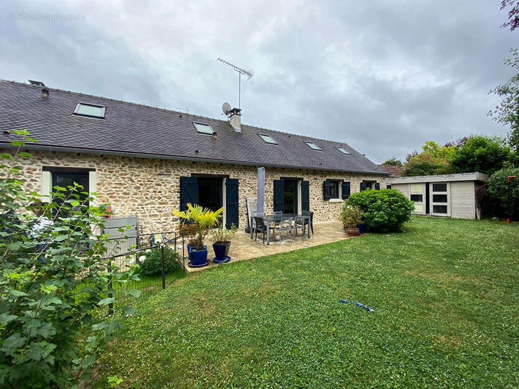 Maison à LE TREMBLAY-SUR-MAULDRE