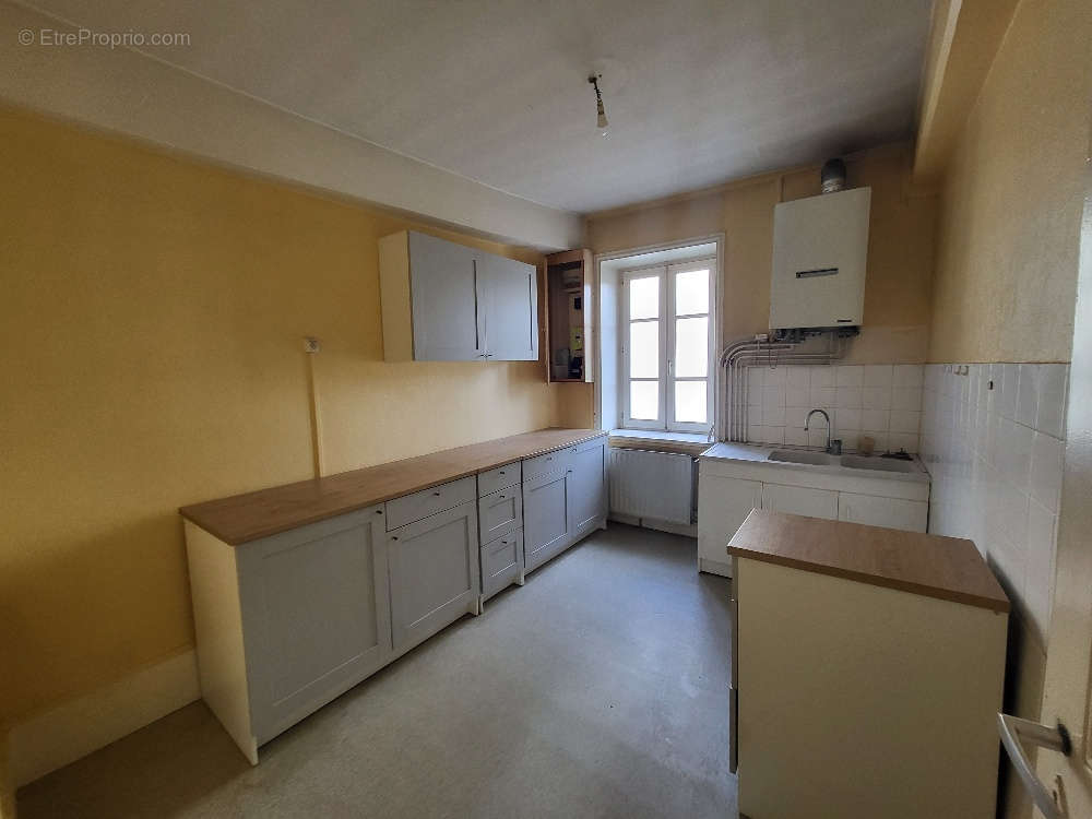 Appartement à CHATILLON-SUR-CHALARONNE