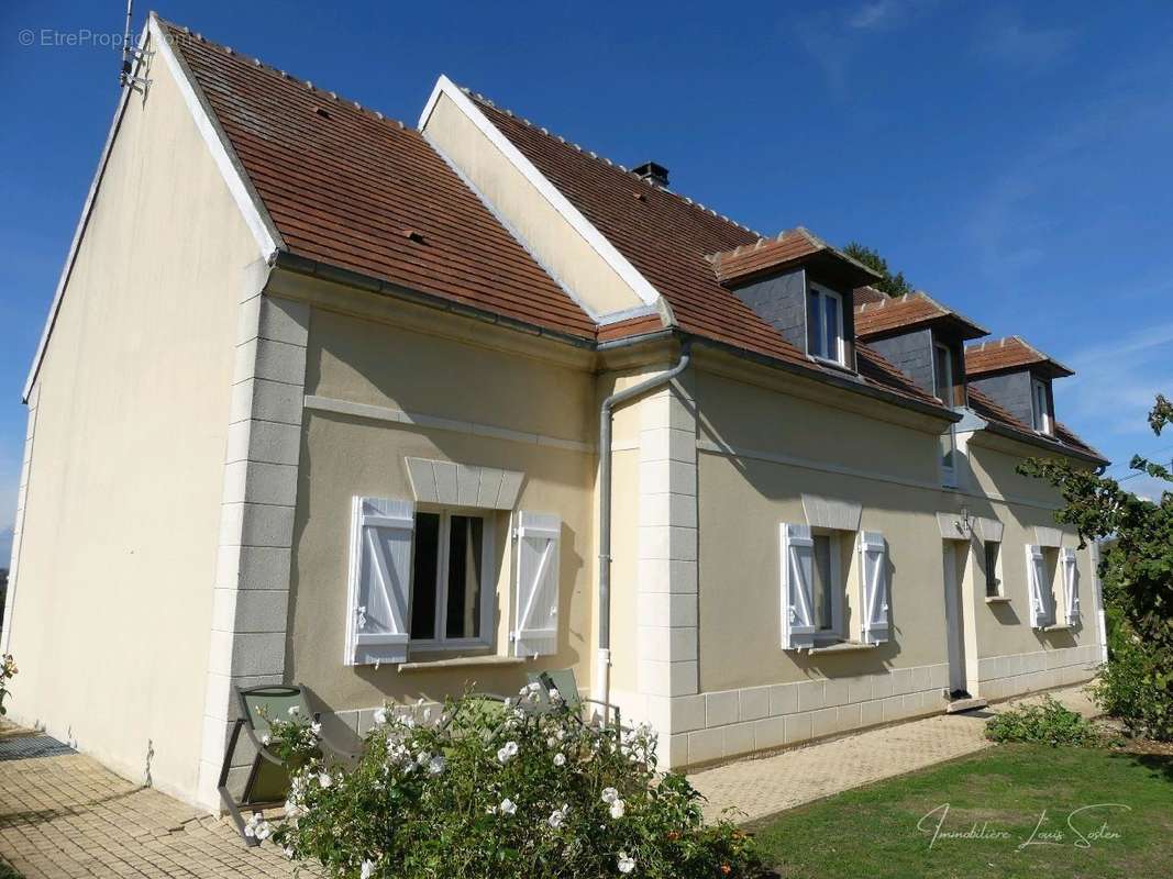 Maison à BEAUVAIS