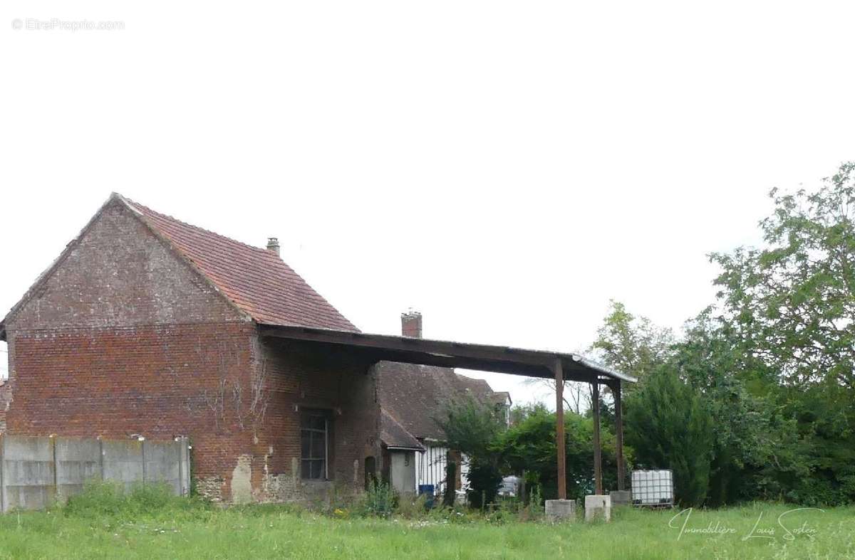 Terrain à BEAUVAIS