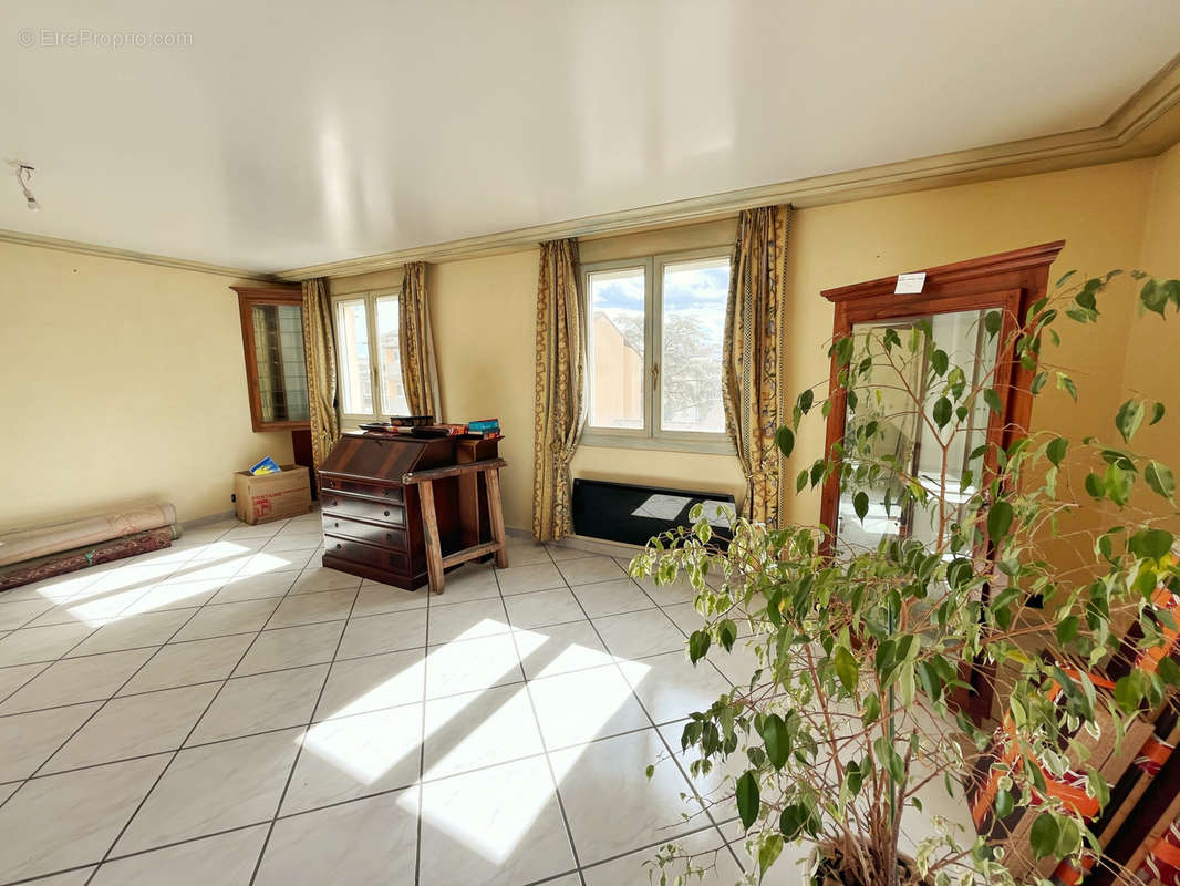 Appartement à VILLEFRANCHE-SUR-SAONE