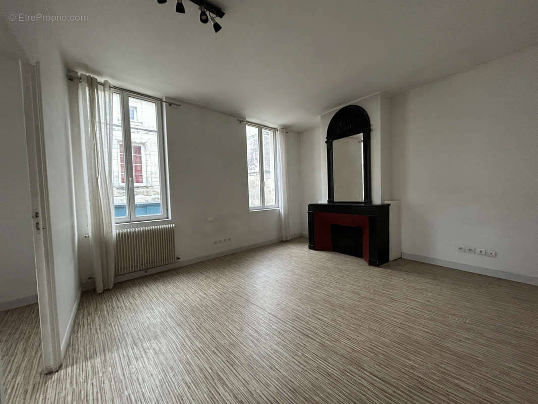 Appartement à COGNAC