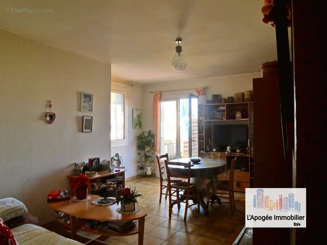 Appartement à UZES