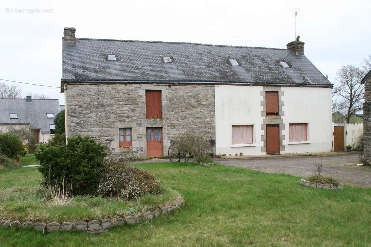 Maison à JOSSELIN