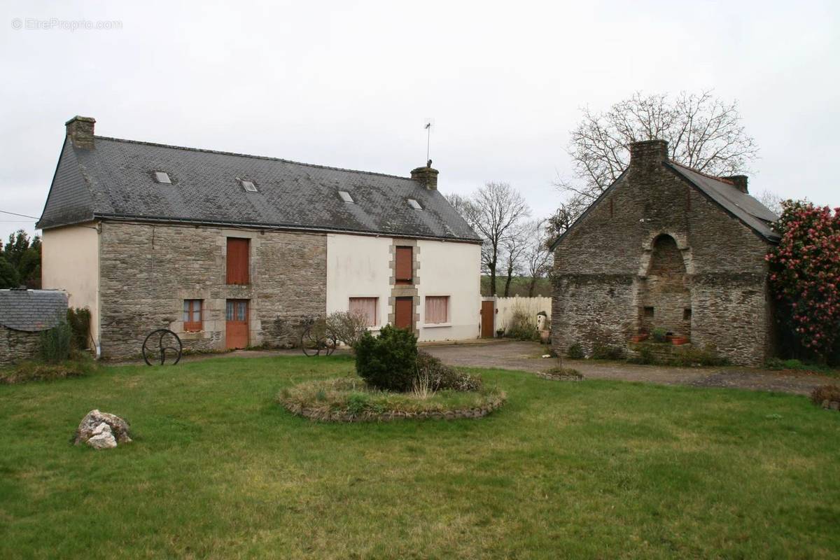 Maison à JOSSELIN