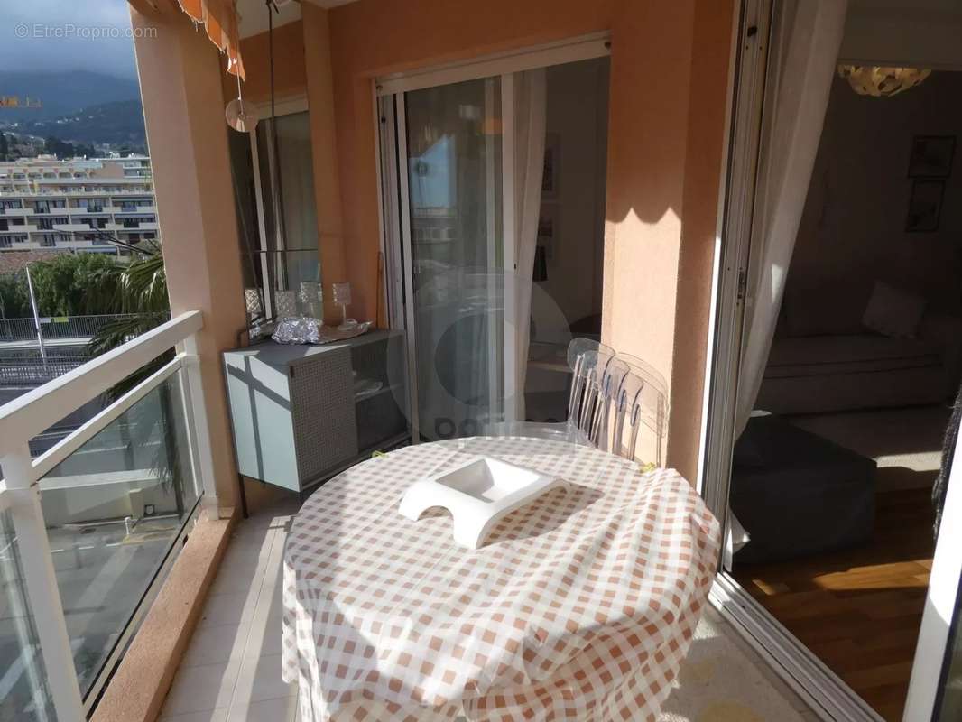 Appartement à ROQUEBRUNE-CAP-MARTIN