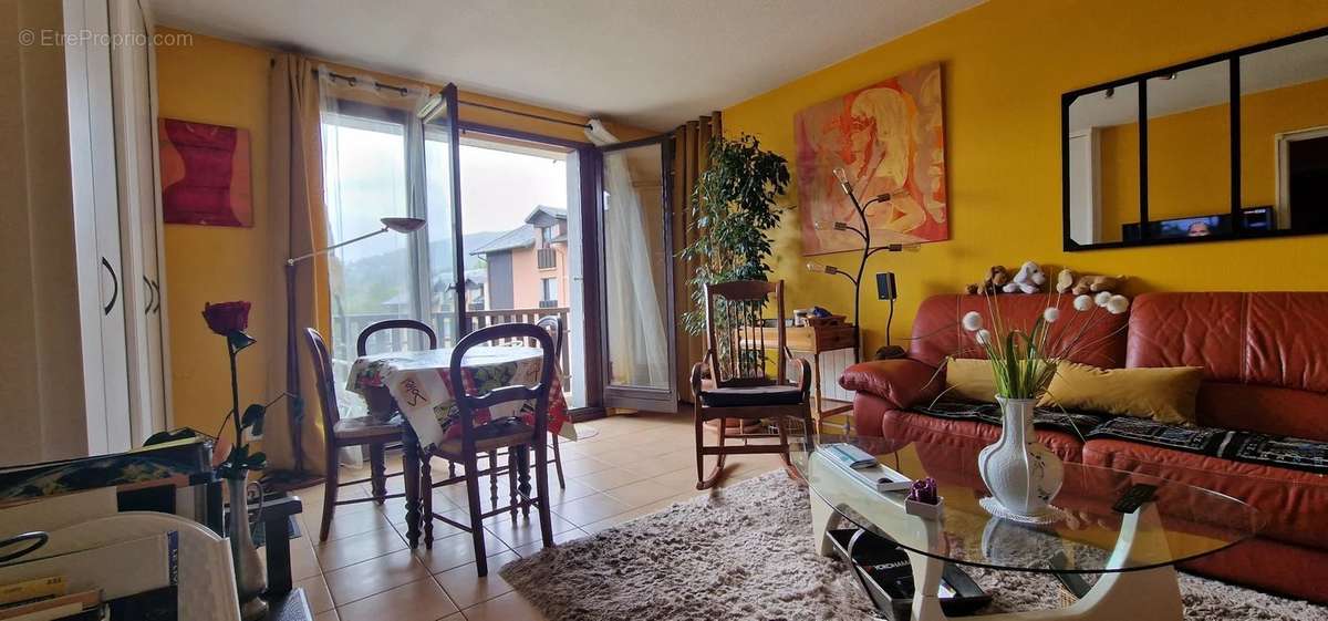 Appartement à BARBERAZ