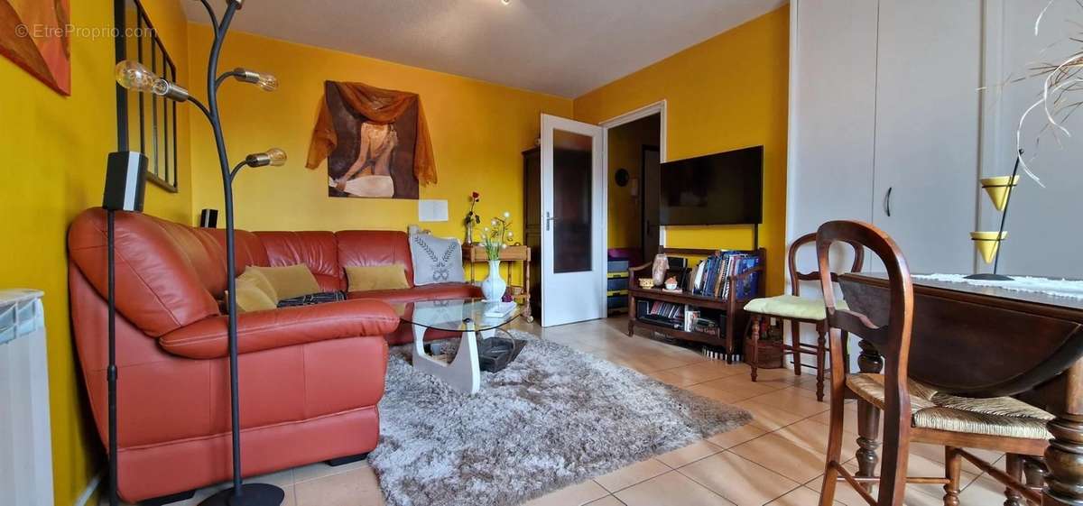 Appartement à BARBERAZ