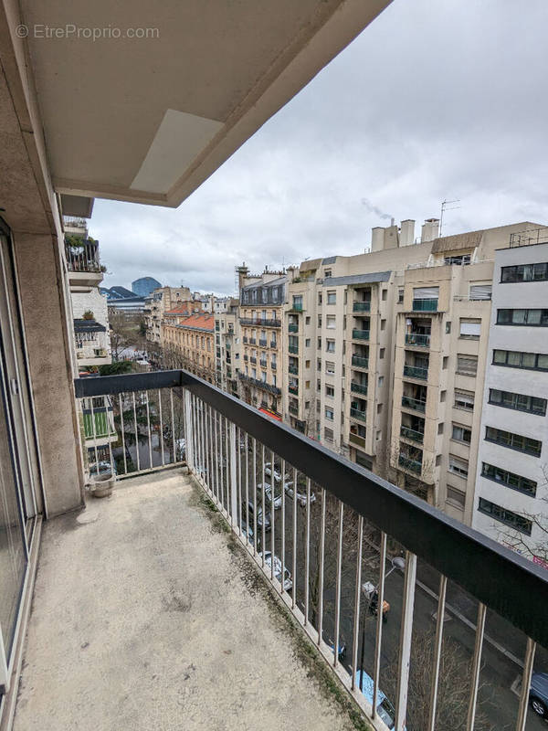 Appartement à PARIS-15E